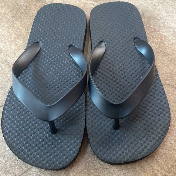 + nwot + Girls Flip Flop Bundle - Picture 7 of 11